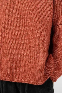 40_212 Oversized V-Neck Red
