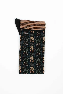 Am-774Hs Wall Flower Socks Black