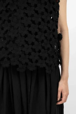 Flower Crochet T-Shirt Black