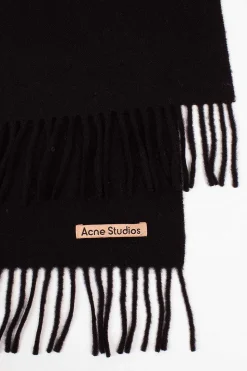 Fringed Wool Scarf Black