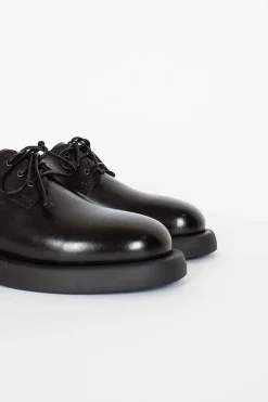 Gommello Derby Black