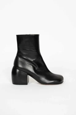 Heeled Half Boot Black