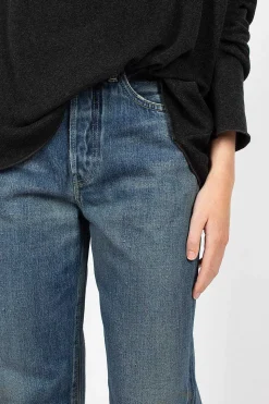 Mp03B Straight Cut Jean Medium Distress