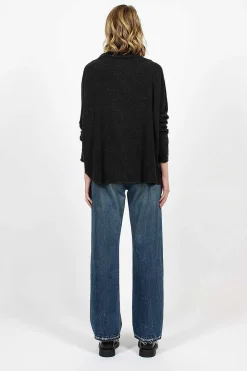 Mp03B Straight Cut Jean Medium Distress