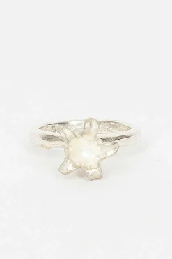 Valeria Flower Ring